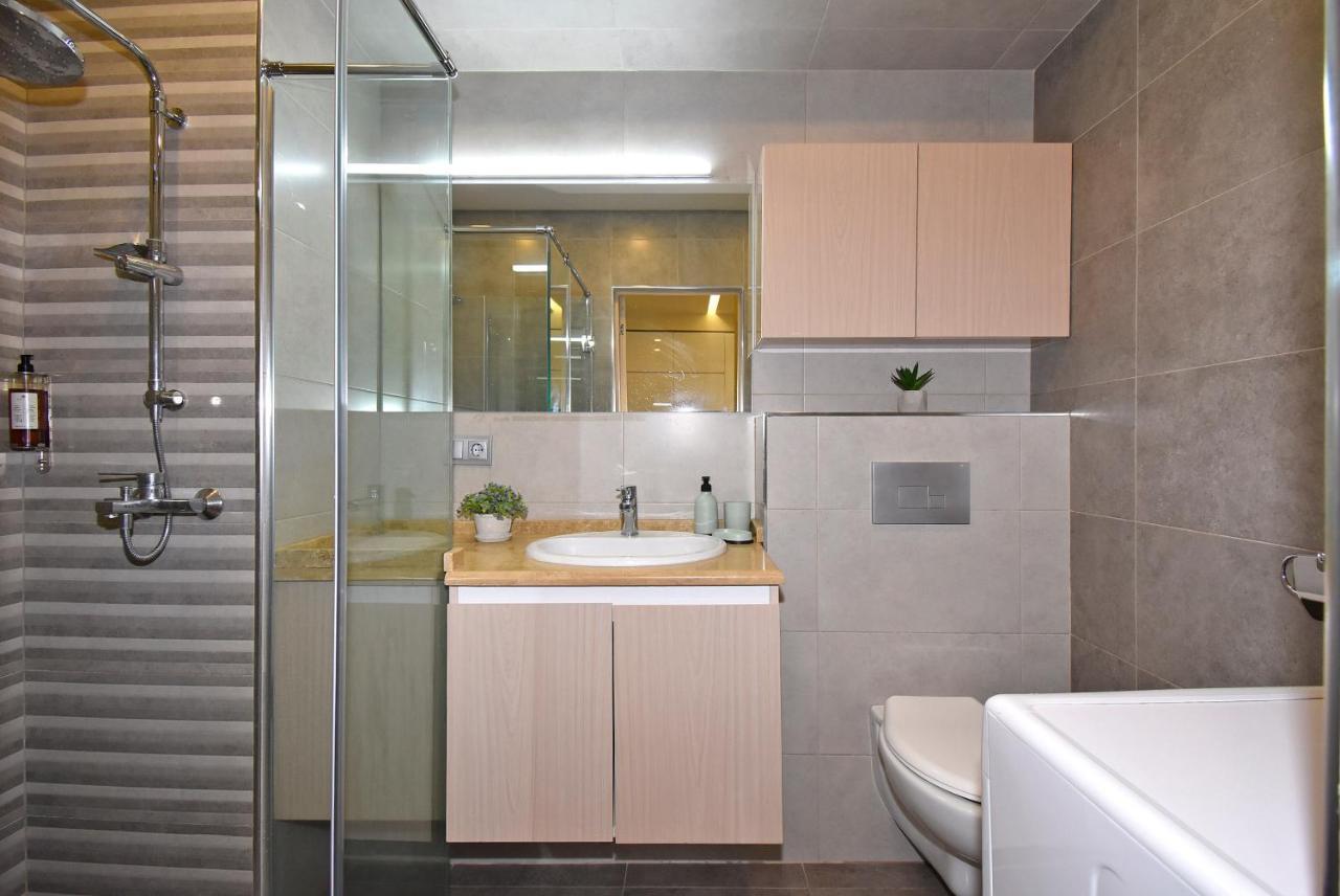 Home4You Apartments On Koghbatsi Yerevan Exterior photo